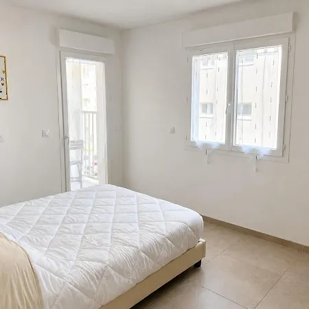بيت للعطل T3 Neuve Avec Jardin, Clim, Parking Gratuit Auterive (Haute-Garonne)
